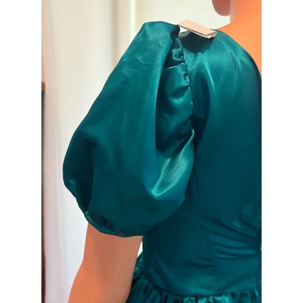 Girl's Size 10/12 Green Satin Dress 💚 Youth Theater Costume Cosplay‎ Fairycore